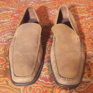 Johnston & Murphy Suede Shoe - Size 13M
